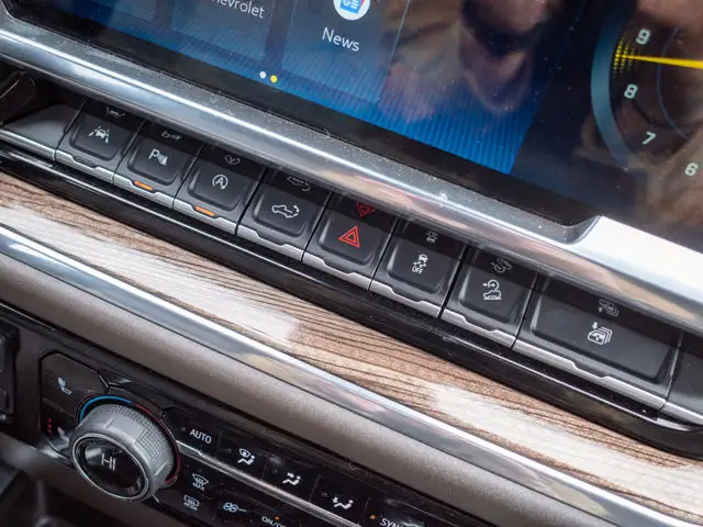 2024 Chevrolet Silverado 1500 LT Trail Boss - Keyless Starts - Photo 51