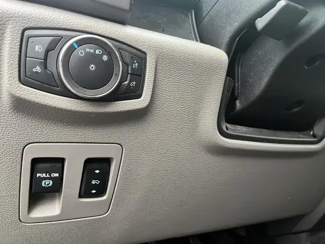 2018 Ford F-150 XLT XLT | SuperCrew Cab 6.5 ft box | - Photo 12