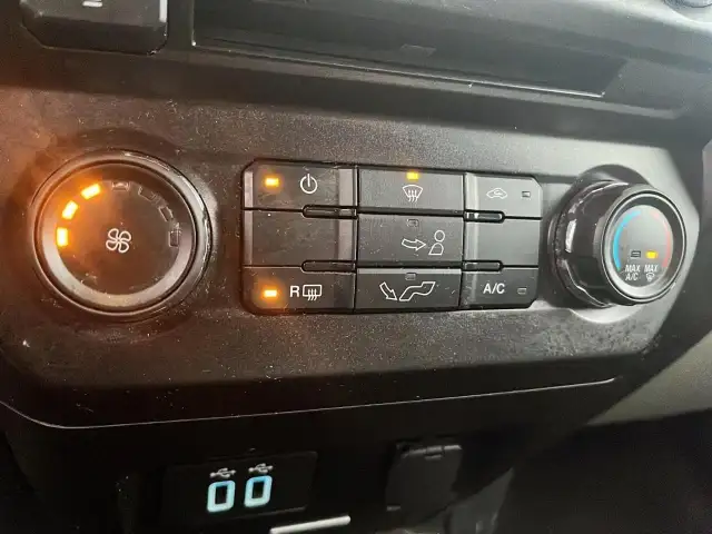 2018 Ford F-150 XLT XLT | SuperCrew Cab 6.5 ft box | - Photo 16