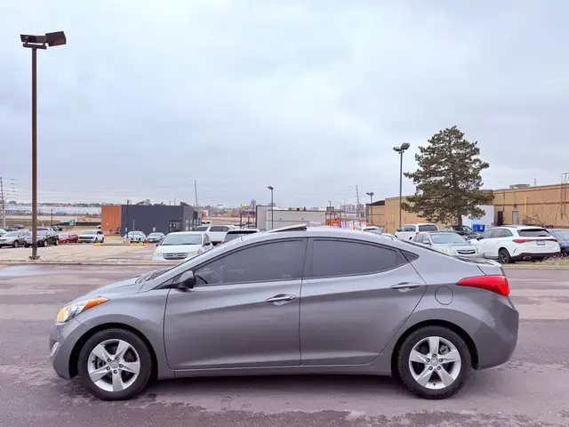 2013 Hyundai Elantra GT 4dr Sedan Auto, FWD, 1.8L 4cyl, - Photo 9