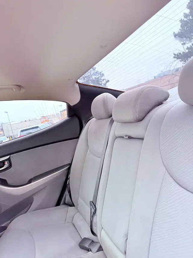 2013 Hyundai Elantra GT 4dr Sedan Auto, FWD, 1.8L 4cyl, - Photo 14