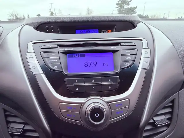 2013 Hyundai Elantra GT 4dr Sedan Auto, FWD, 1.8L 4cyl, - Photo 16