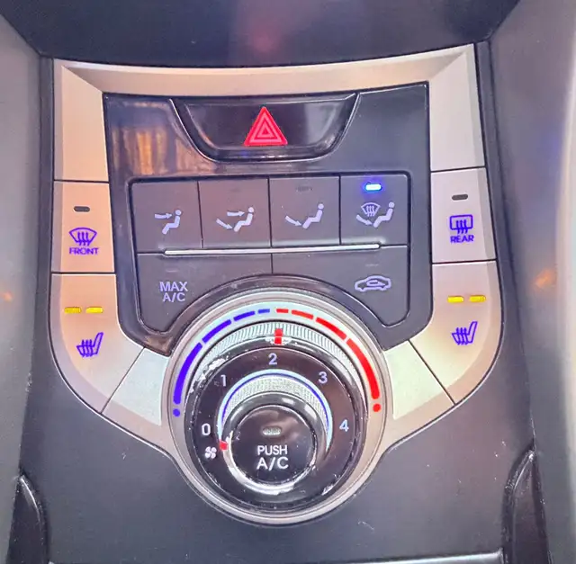 2013 Hyundai Elantra GT 4dr Sedan Auto, FWD, 1.8L 4cyl, - Photo 17