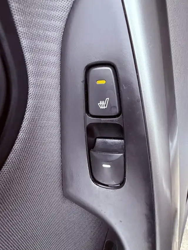 2013 Hyundai Elantra GT 4dr Sedan Auto, FWD, 1.8L 4cyl, - Photo 19