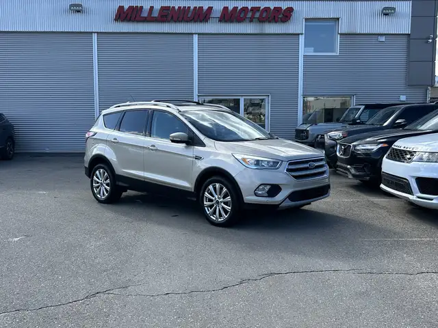 2017 Ford Escape TITANIUM ECOBOOST AWD/NAVIGATION/B-CAM/PANO ROO
