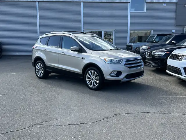 2017 Ford Escape TITANIUM ECOBOOST AWD/NAVIGATION/B-CAM/PANO ROO - Photo 6