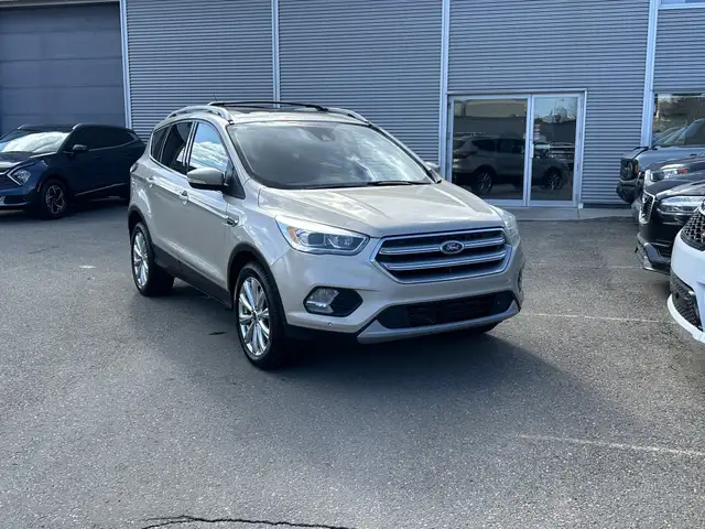2017 Ford Escape TITANIUM ECOBOOST AWD/NAVIGATION/B-CAM/PANO ROO - Photo 8