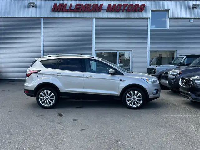 2017 Ford Escape TITANIUM ECOBOOST AWD/NAVIGATION/B-CAM/PANO ROO - Photo 20