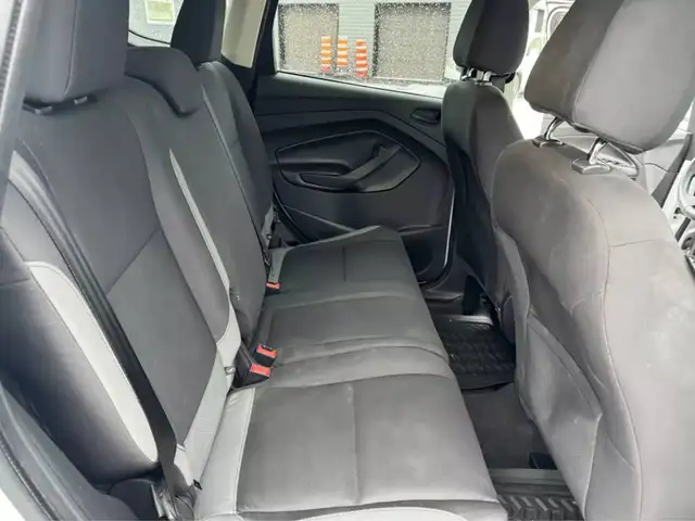2015 FORD Escape - Photo 14