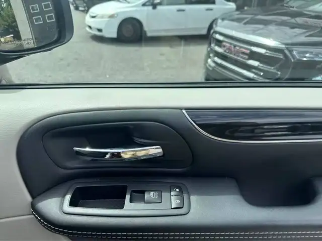 2017 DODGE Grand Caravan SXT Premium - Photo 15