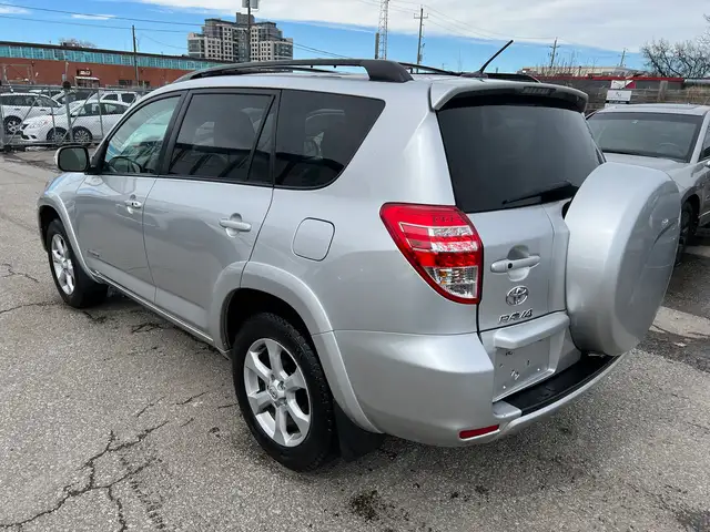 2011 Toyota RAV4 Limited - Photo 3