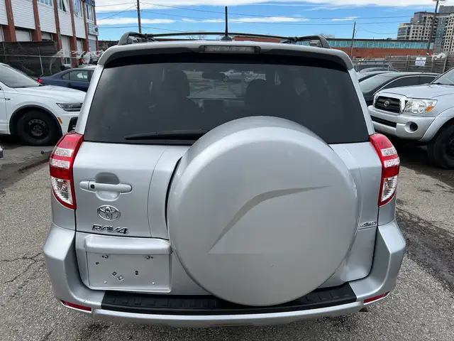 2011 Toyota RAV4 Limited - Photo 4