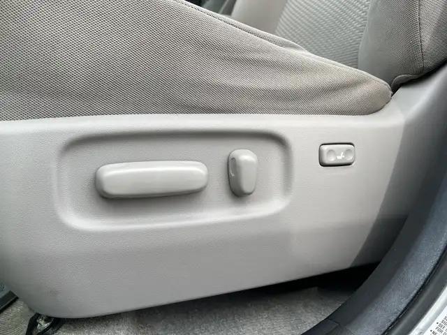 2011 Toyota RAV4 Limited - Photo 39