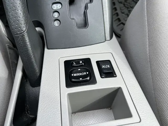 2011 Toyota RAV4 Limited - Photo 42