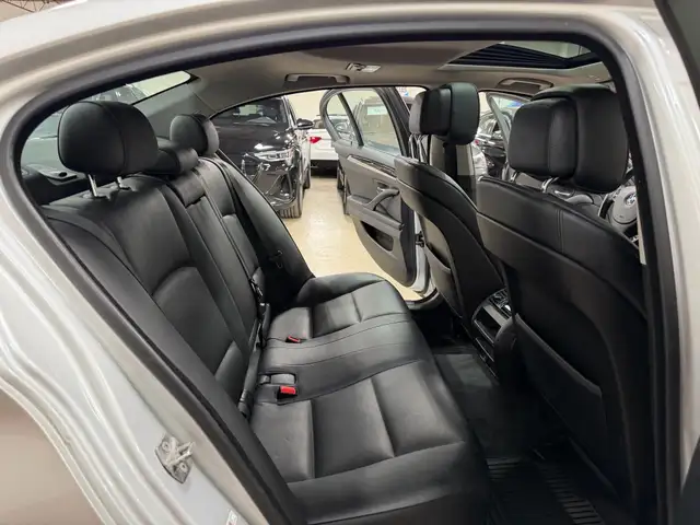 2013 BMW 5-Series 528i xDrive - BLUETOOTH - BACKUP CAMERA - SIDE - Photo 12