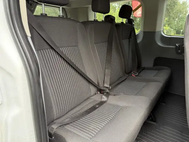 2017 Ford Transit 150 XLT 4X4 8 Passenger Cargo Van - Photo 13