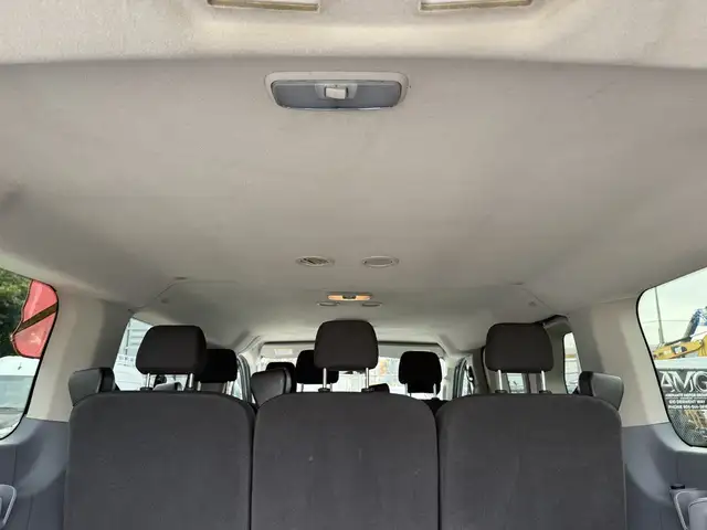 2017 Ford Transit 150 XLT 4X4 8 Passenger Cargo Van - Photo 17