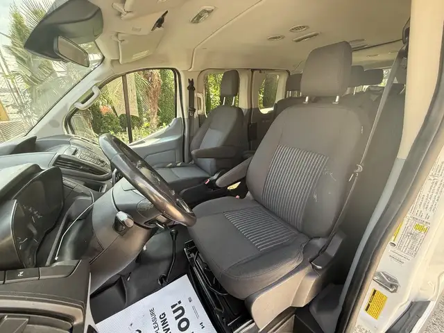 2017 Ford Transit 150 XLT 4X4 8 Passenger Cargo Van - Photo 21