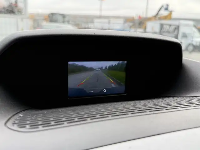 2017 Ford Transit 150 XLT 4X4 8 Passenger Cargo Van - Photo 37