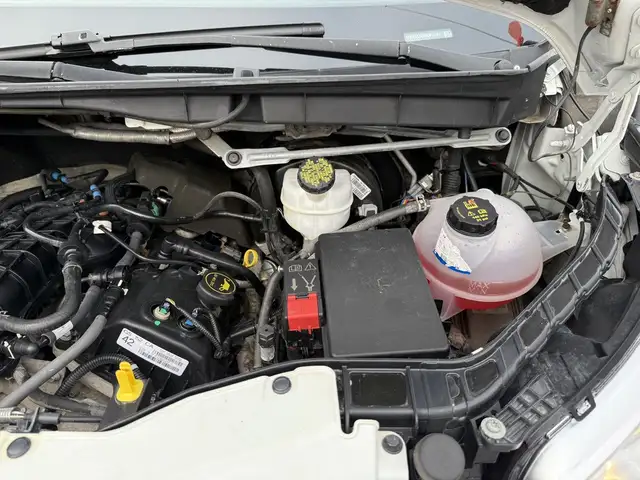 2017 Ford Transit 150 XLT 4X4 8 Passenger Cargo Van - Photo 43