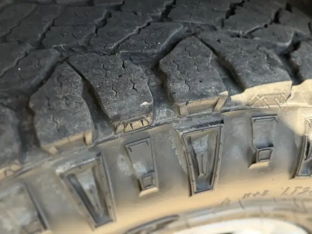 2017 Ford Transit 150 XLT 4X4 8 Passenger Cargo Van - Photo 48