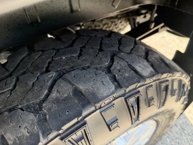 2017 Ford Transit 150 XLT 4X4 8 Passenger Cargo Van - Photo 52