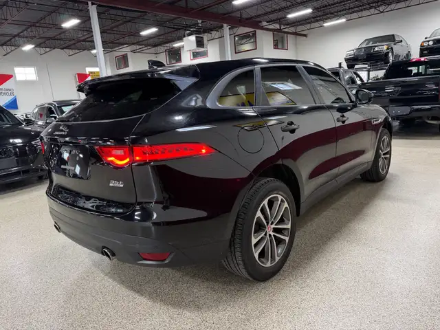 2017 Jaguar F-PACE AWD 35t Premium - BLUETOOTH - NAVIGATION - BA - Photo 6