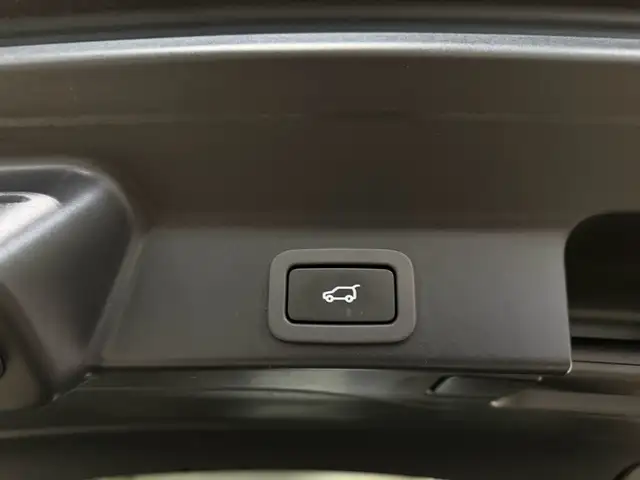 2017 Jaguar F-PACE AWD 35t Premium - BLUETOOTH - NAVIGATION - BA - Photo 11