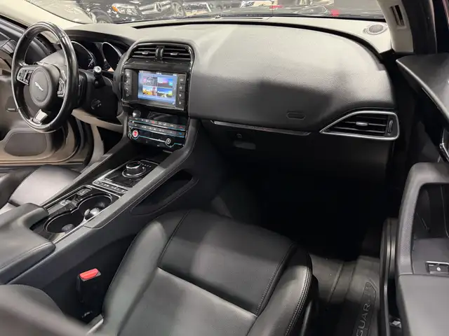 2017 Jaguar F-PACE AWD 35t Premium - BLUETOOTH - NAVIGATION - BA - Photo 13