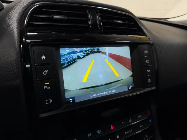 2017 Jaguar F-PACE AWD 35t Premium - BLUETOOTH - NAVIGATION - BA - Photo 17