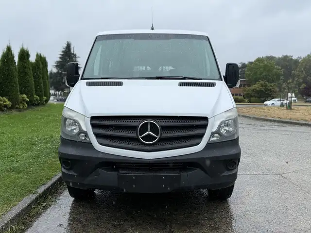 2016 Mercedes-Benz Sprinter 2500 Cargo Van - Photo 3