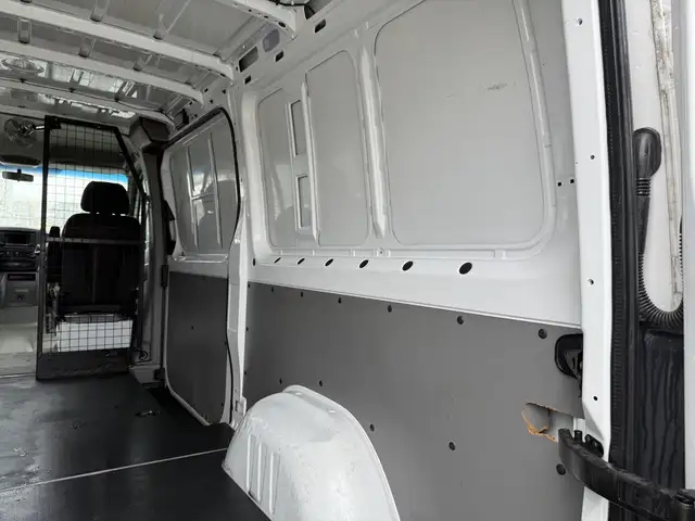 2016 Mercedes-Benz Sprinter 2500 Cargo Van - Photo 17