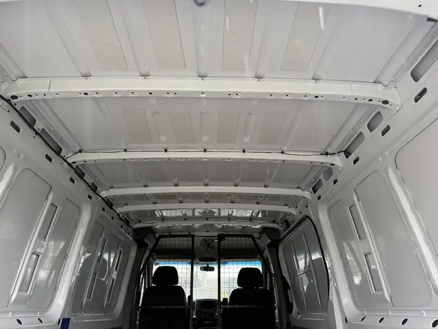 2016 Mercedes-Benz Sprinter 2500 Cargo Van - Photo 18