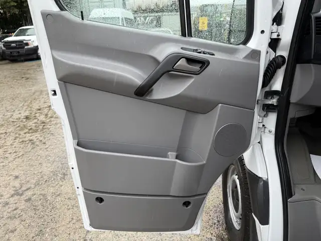 2016 Mercedes-Benz Sprinter 2500 Cargo Van - Photo 24