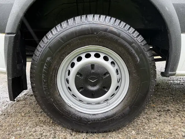 2016 Mercedes-Benz Sprinter 2500 Cargo Van - Photo 37