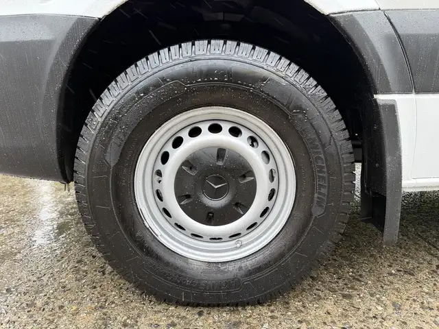 2016 Mercedes-Benz Sprinter 2500 Cargo Van - Photo 45