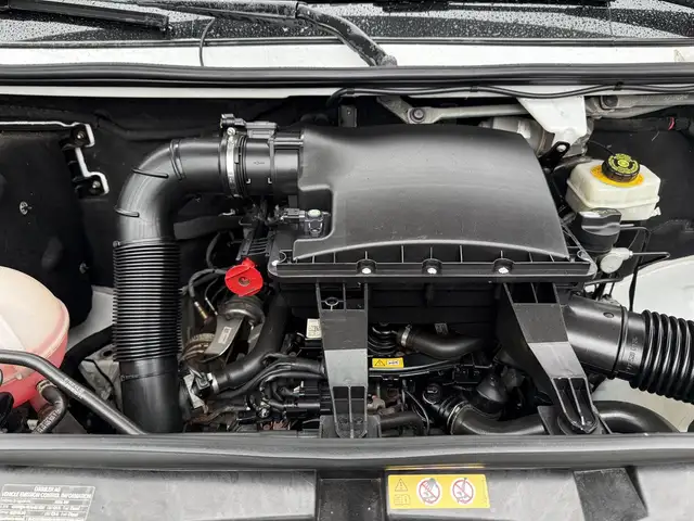 2016 Mercedes-Benz Sprinter 2500 Cargo Van - Photo 47