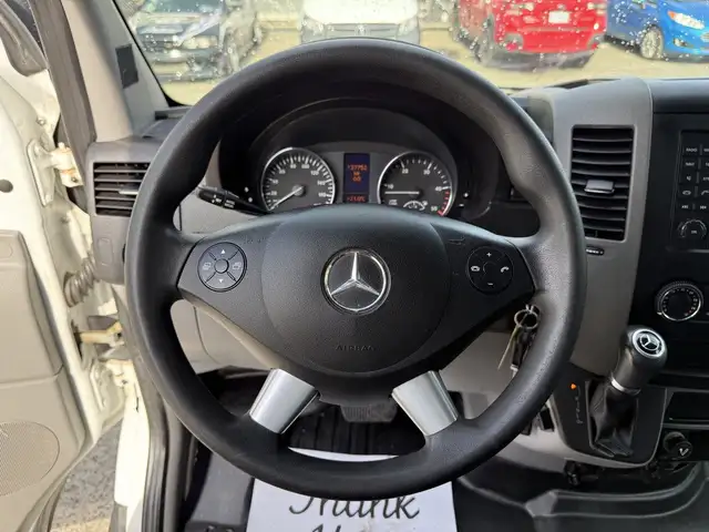 2017 Mercedes-Benz Sprinter 2500 4X4 Cargo Van with Rear Shelvin - Photo 29