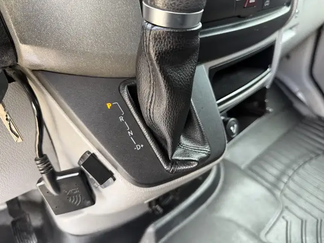 2017 Mercedes-Benz Sprinter 2500 4X4 Cargo Van with Rear Shelvin - Photo 40