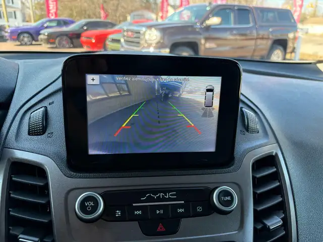 2020 Ford Transit Connect XL Divider! Shelving! Backup Camera! - Photo 17