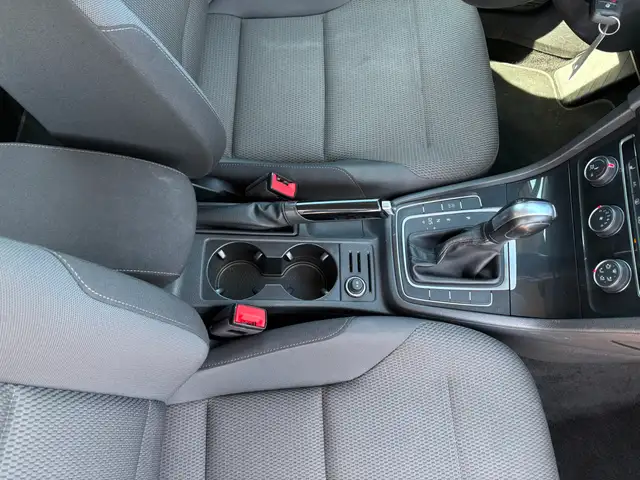 2021 Volkswagen Golf Comfortline AC! Navigation! Backup Camera! - Photo 18