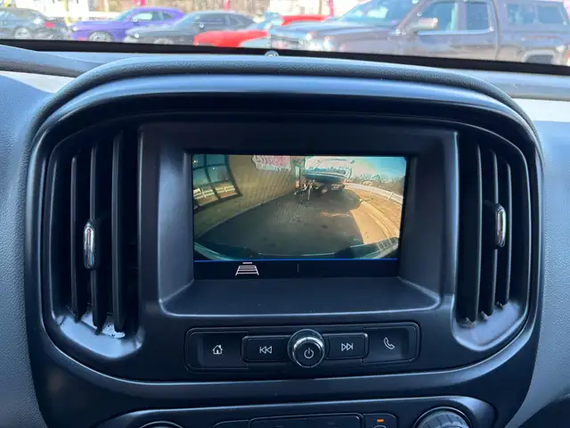 2022 Chevrolet Colorado WT Truck Cap! Backup Camera! - Photo 17