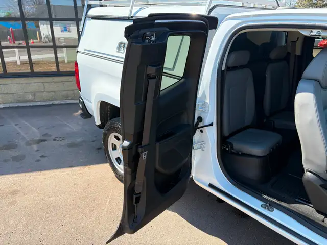 2022 Chevrolet Colorado WT Truck Cap! Backup Camera! - Photo 20