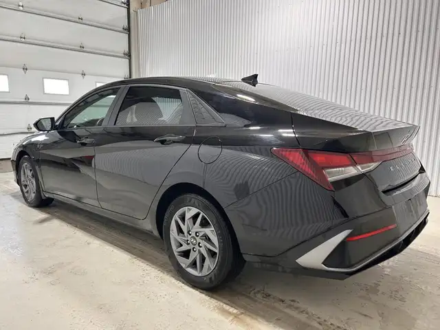 Hyundai Elantra Preferred IVT 2024 à vendre - Photo 8