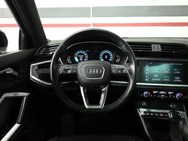 2022 Audi Q3 Panoramic Roof Heated Seats Carplay Side Assist - Photo 12