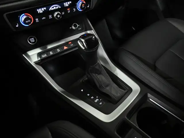 2022 Audi Q3 Panoramic Roof Heated Seats Carplay Side Assist - Photo 20