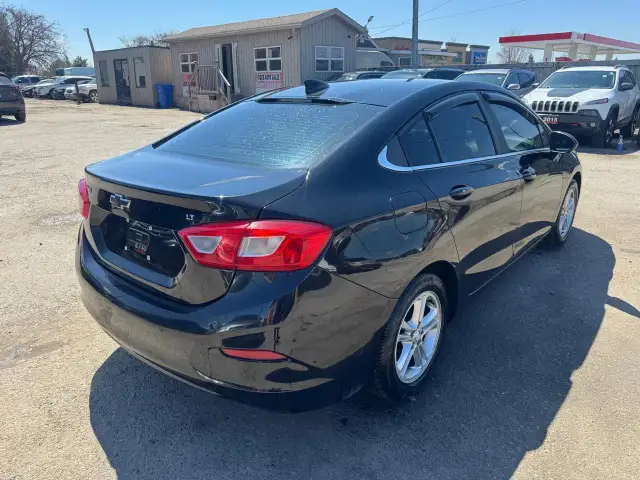 2016 Chevrolet Cruze LT, NO ACCIDENTS, DEALER SERVICED, 2 SETS W - Photo 5