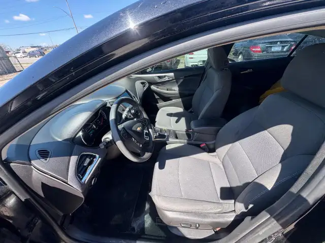 2016 Chevrolet Cruze LT, NO ACCIDENTS, DEALER SERVICED, 2 SETS W - Photo 9