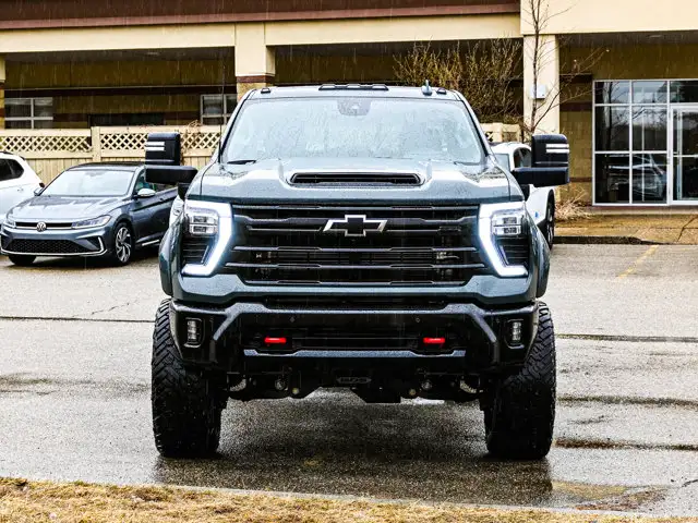 2025 Chevrolet Silverado 3500HD LTZ Trail Boss Edition - Photo 3