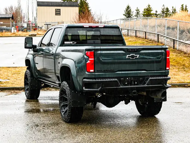 2025 Chevrolet Silverado 3500HD LTZ Trail Boss Edition - Photo 11